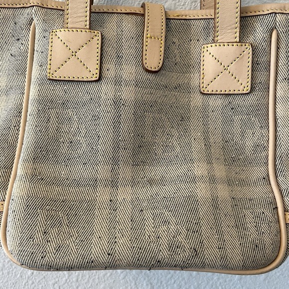 Vintage Dooney & Bourke Women's Purse Bag Beige Tan Plaid Leather Trim Chic Cute - Picture 8 of 16